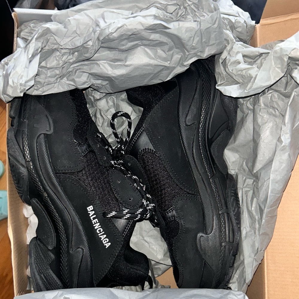 Balenciaga triple s sneakers